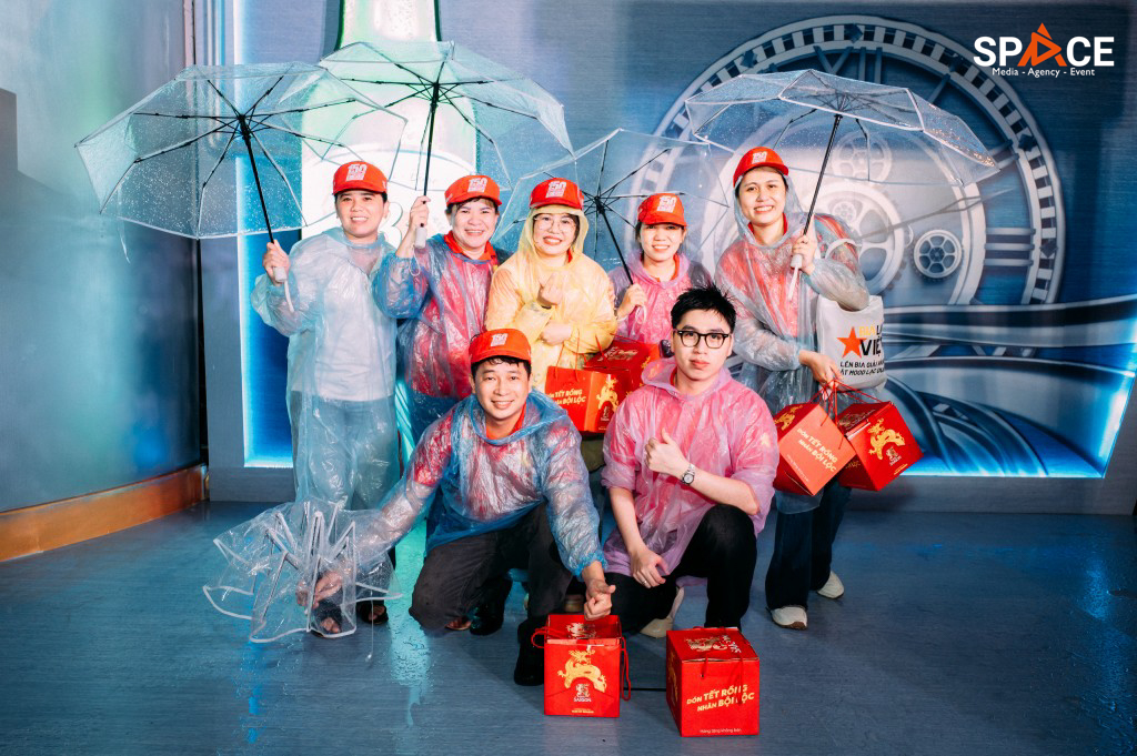 nguoi-dan-vinh-long-hao-huc-doi-mua-tham-gia-hanh-trinh-di-san-sabeco-72025121008073920251210104759.3825770